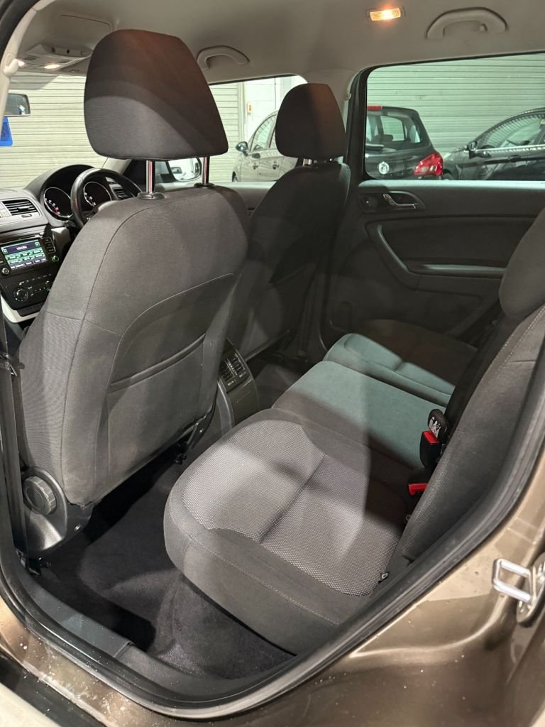 Used Skoda Yeti 2014 for sale - 77849729: Photo 13