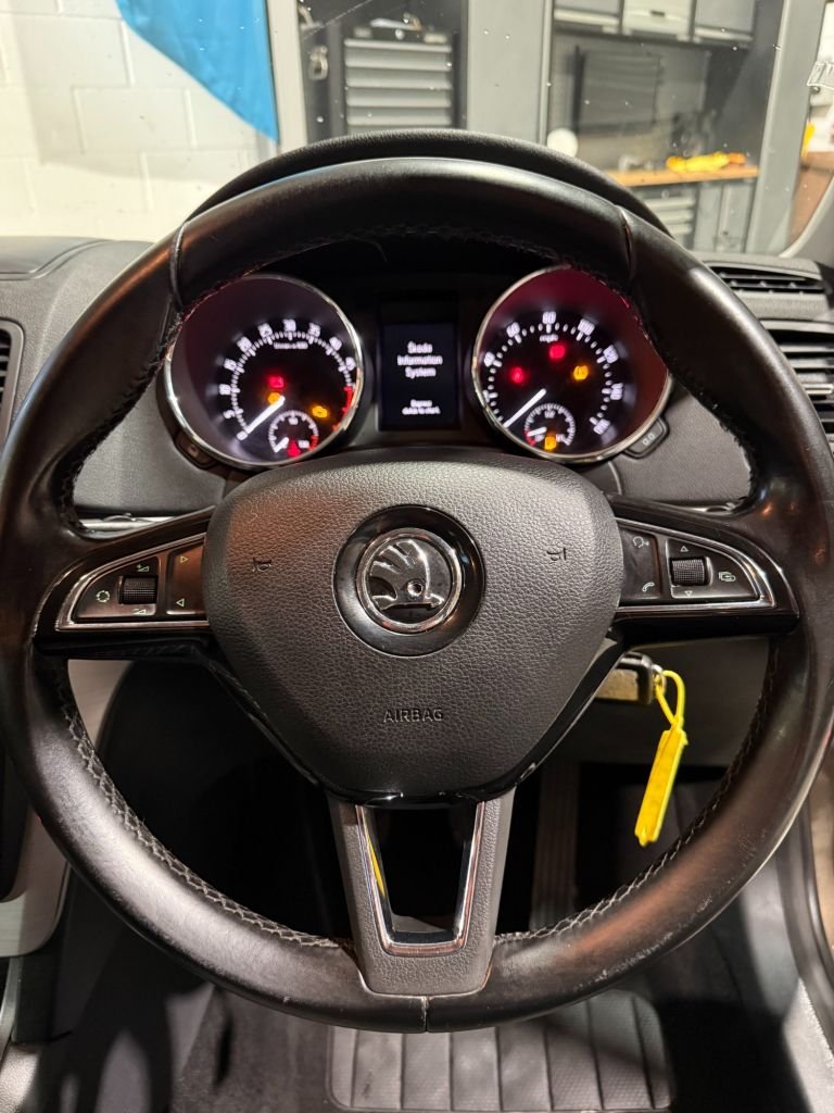 Used Skoda Yeti 2014 for sale - 77849729: Photo 16