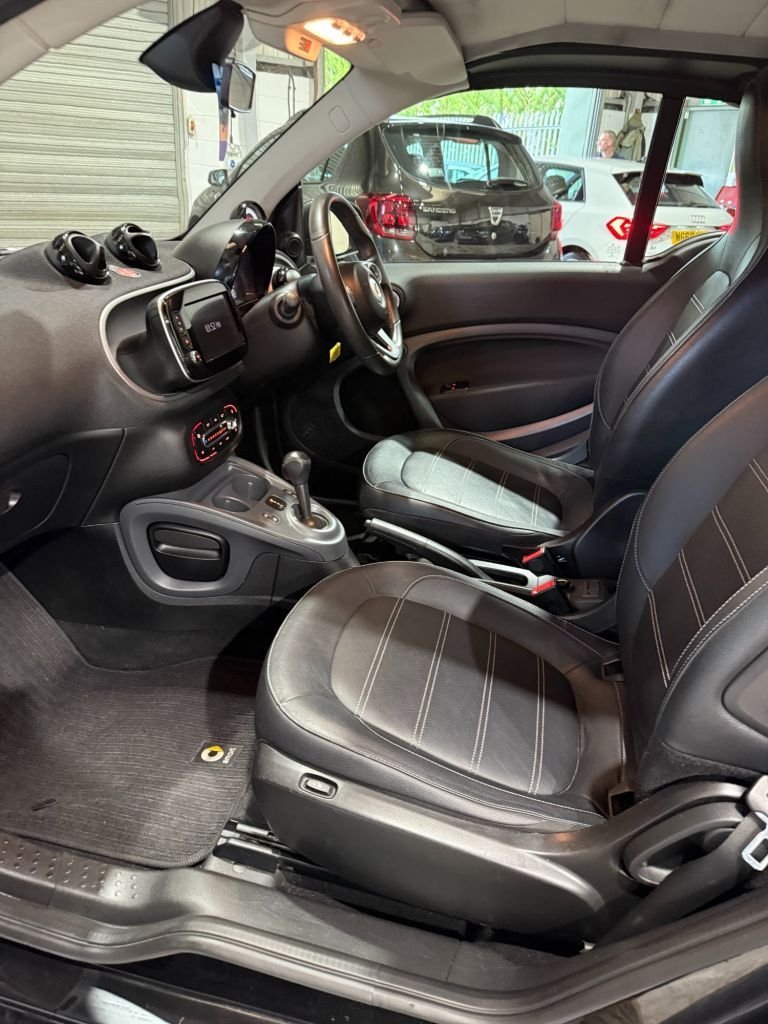 Used smart fortwo 2016 for sale - 76356779: Photo 12