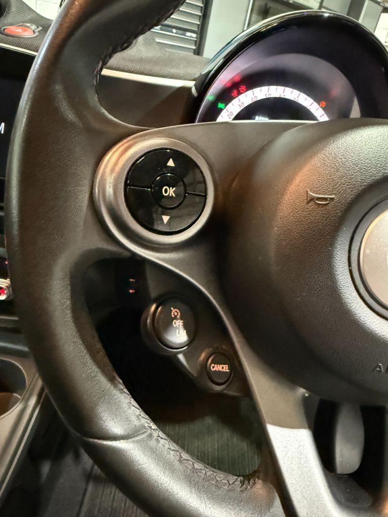 Used smart fortwo 2016 for sale - 76356779: Photo 15