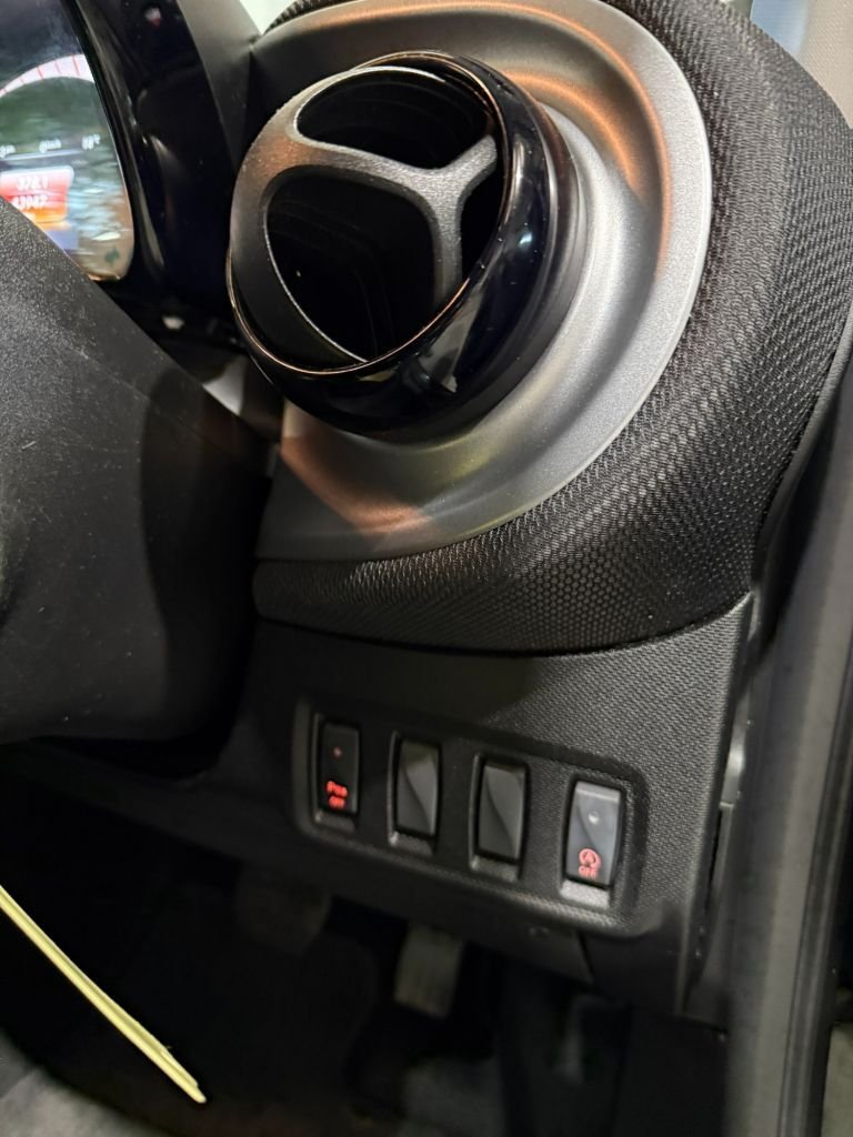 Used smart fortwo 2016 for sale - 76356779: Photo 25