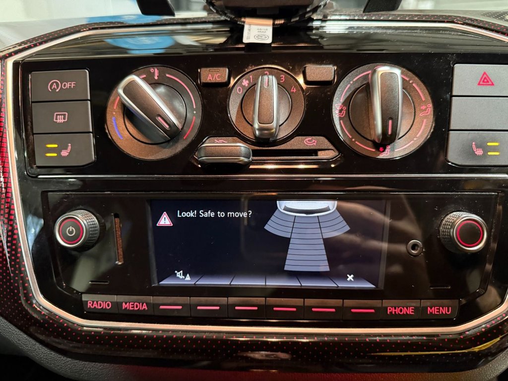 Used Volkswagen up! 2019 for sale - 76582573: Photo 28