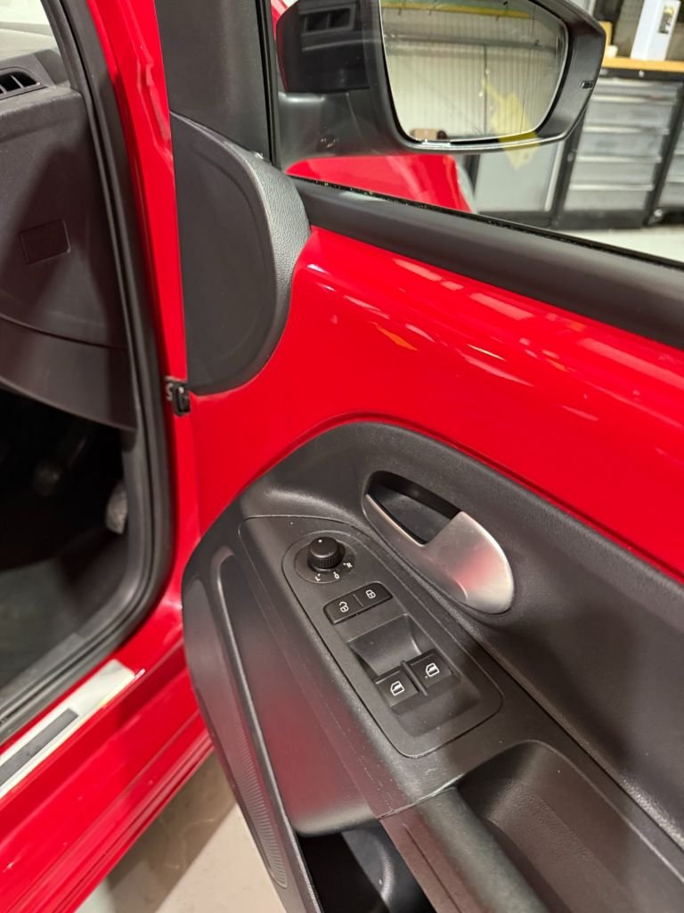 Used Volkswagen up! 2019 for sale - 76582573: Photo 30