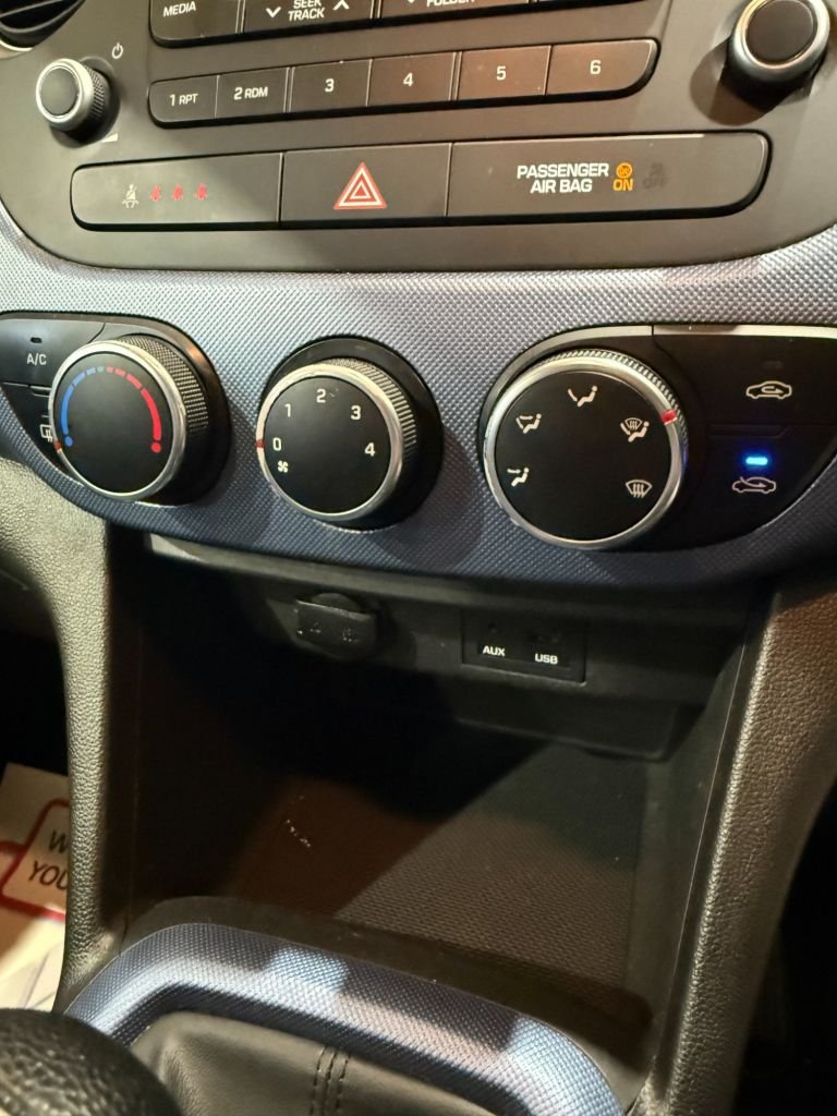 Used Hyundai i10 2016 for sale - 77952963: Photo 18