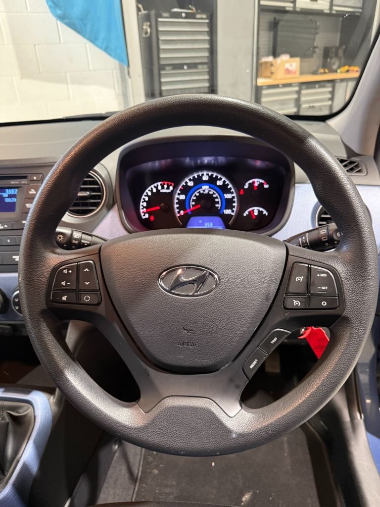 Used Hyundai i10 2016 for sale - 77952963: Photo 19