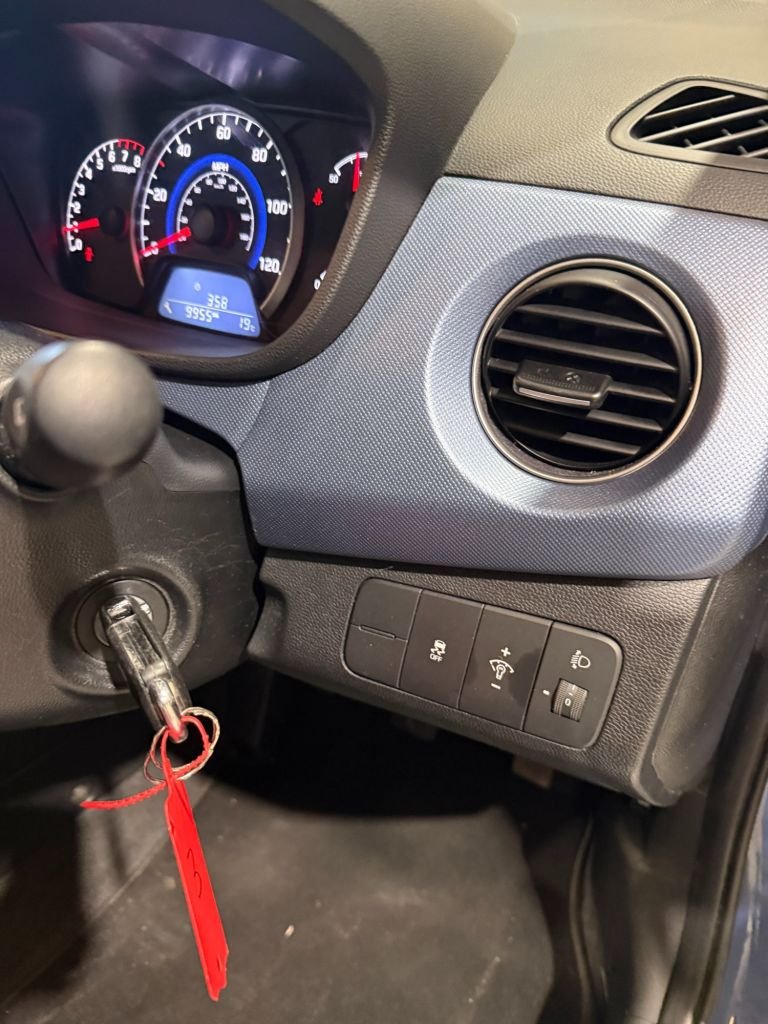 Used Hyundai i10 2016 for sale - 77952963: Photo 23