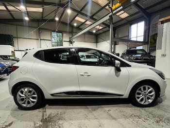 Used Renault Clio 2018 for sale - 75973756: Photo