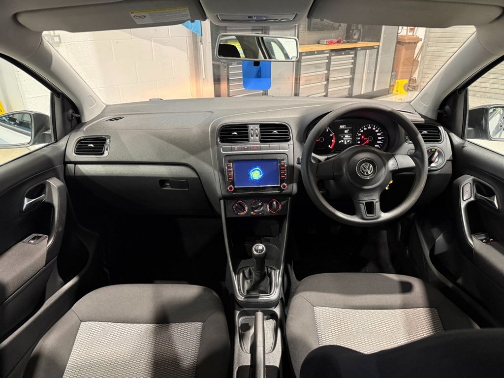 Used Volkswagen Polo 2010 for sale - 77369844: Photo 11