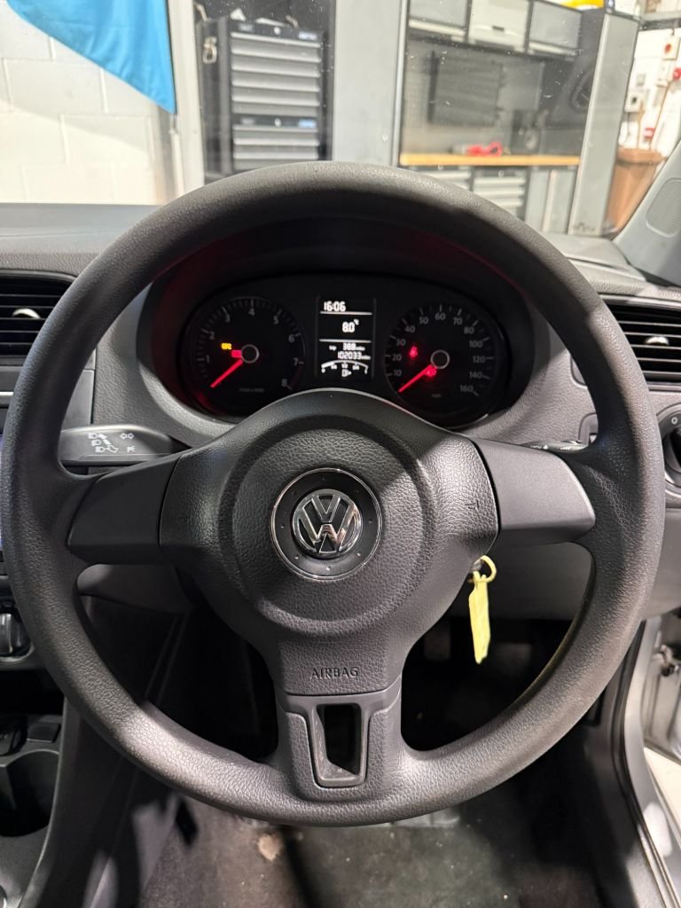 Used Volkswagen Polo 2010 for sale - 77369844: Photo 15