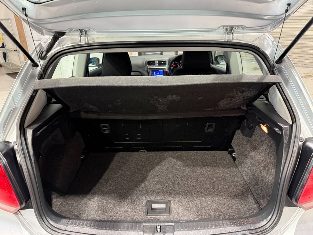 Used Volkswagen Polo 2010 for sale - 77369844: Photo 16