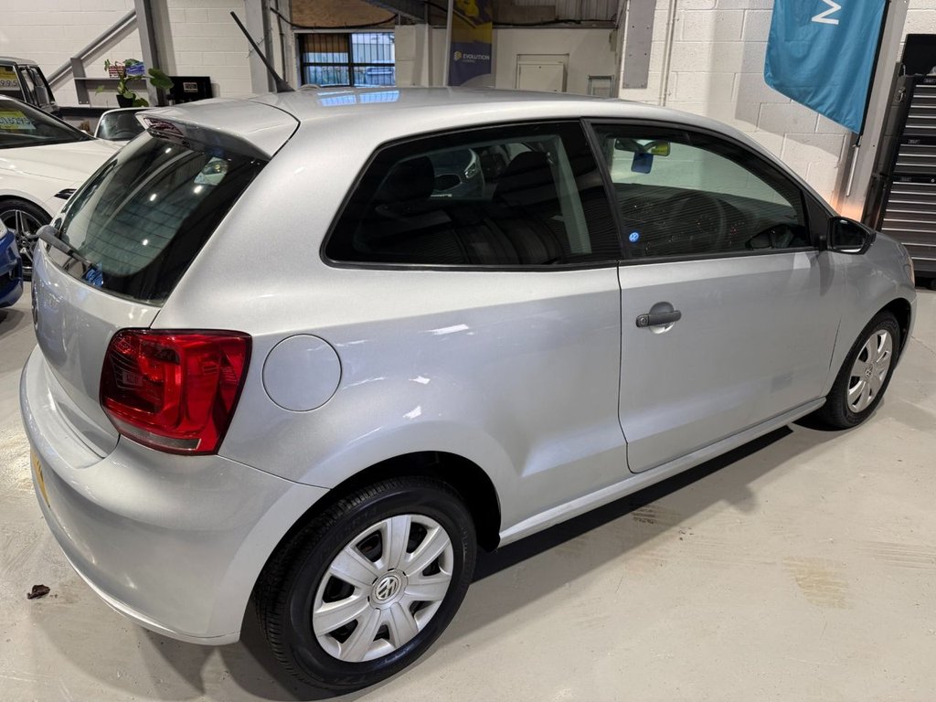 Used Volkswagen Polo 2010 for sale - 77369844: Photo 3