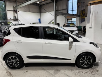 Used Hyundai i10 2017 for sale - 75716261: Photo