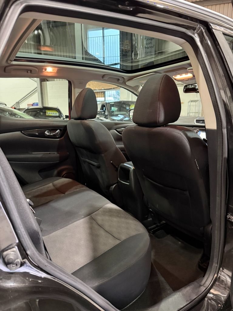 Used Nissan Qashqai 2015 for sale - 77835870: Photo 12