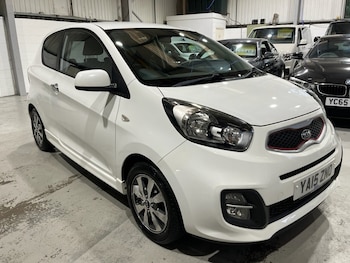 2015 (15) - 1.0 VR7 3dr