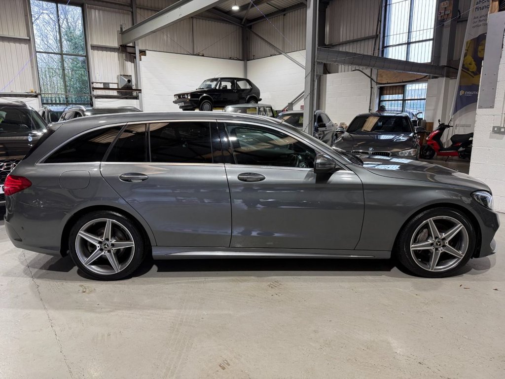 Used Mercedes-Benz C Class 2018 for sale - 78044597: Photo 2