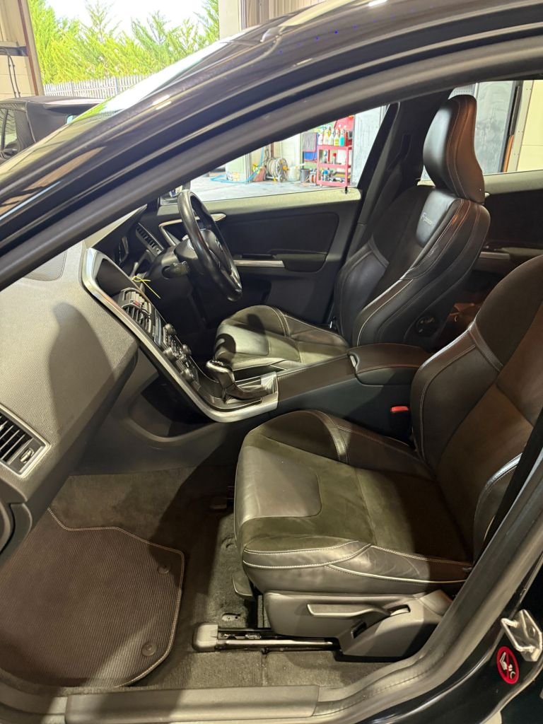 Used Volvo XC60 2014 for sale - 76570490: Photo 13