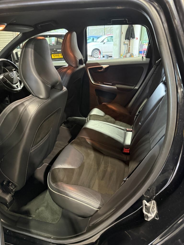 Used Volvo XC60 2014 for sale - 76570490: Photo 15