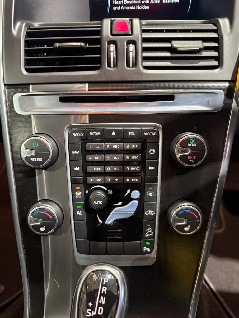 Used Volvo XC60 2014 for sale - 76570490: Photo 22