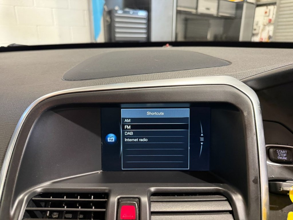 Used Volvo XC60 2014 for sale - 76570490: Photo 25