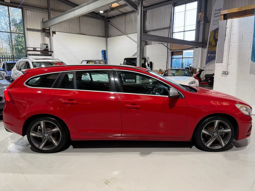 Used Volvo V60 2012 for sale - 76642189: Photo 2