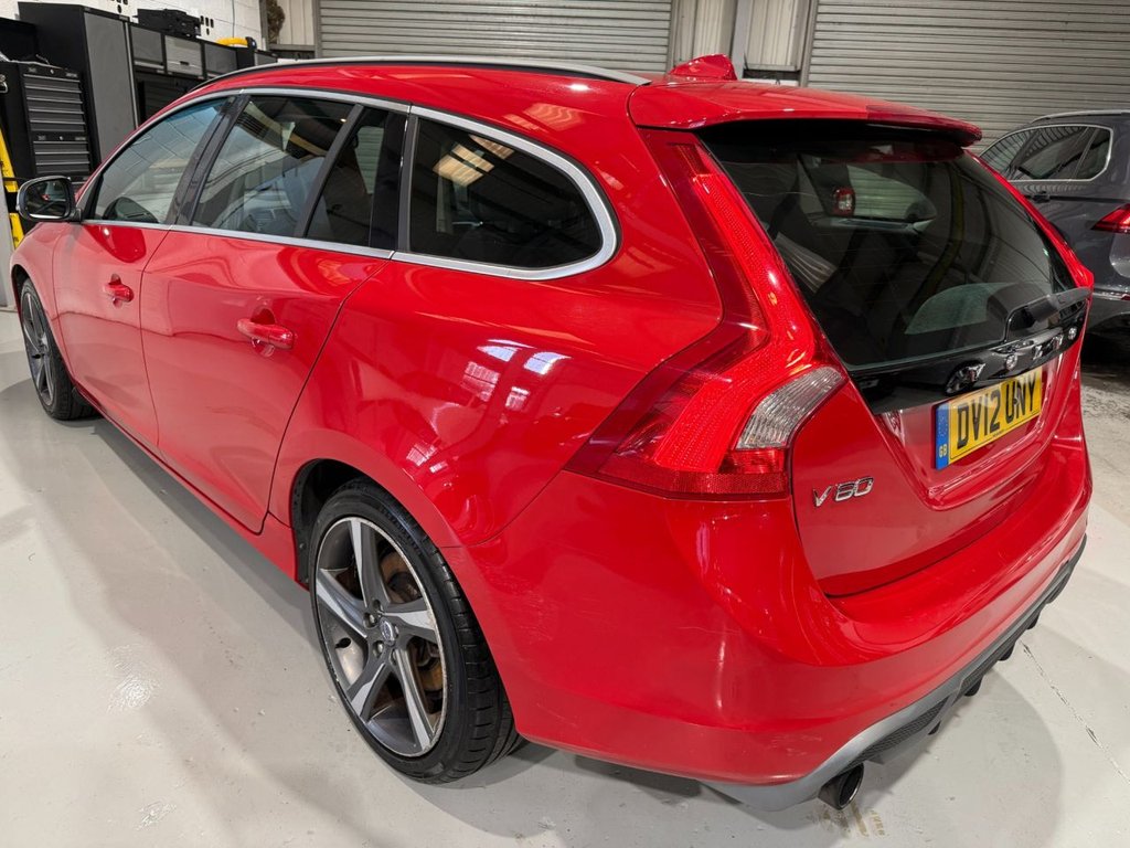 Used Volvo V60 2012 for sale - 76642189: Photo 5