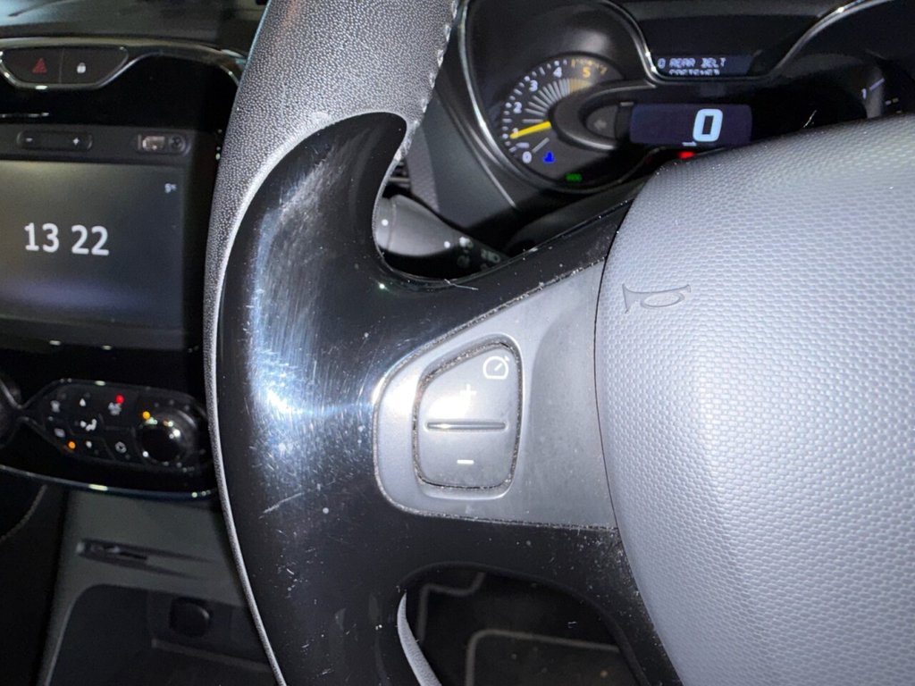 Used Renault Captur 2016 for sale - 77153847: Photo 19