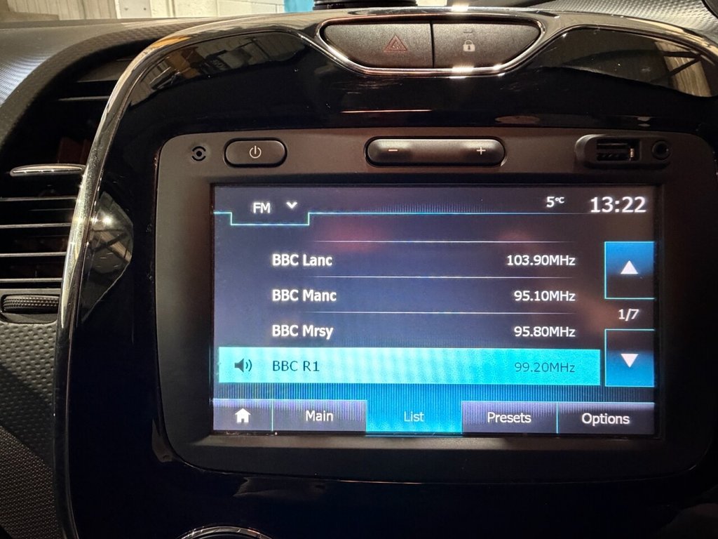 Used Renault Captur 2016 for sale - 77153847: Photo 21