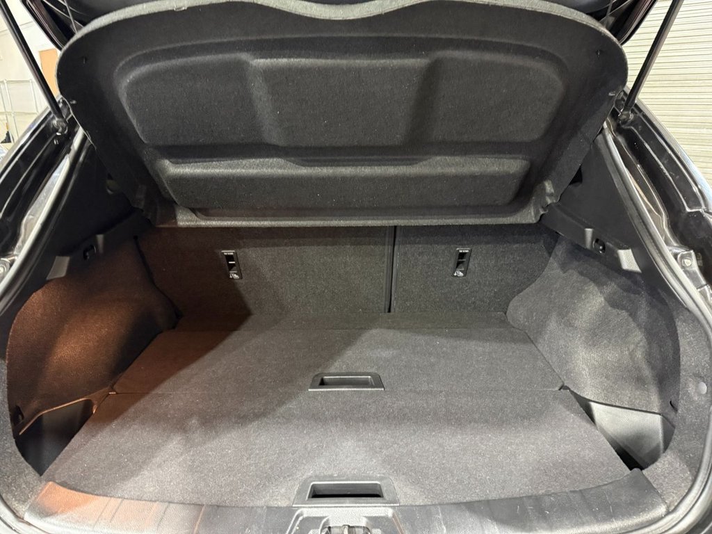 Used Nissan Qashqai 2014 for sale - 77236370: Photo 14