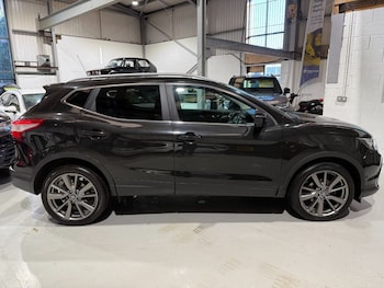 Used Nissan Qashqai 2014 for sale - 77236370: Photo