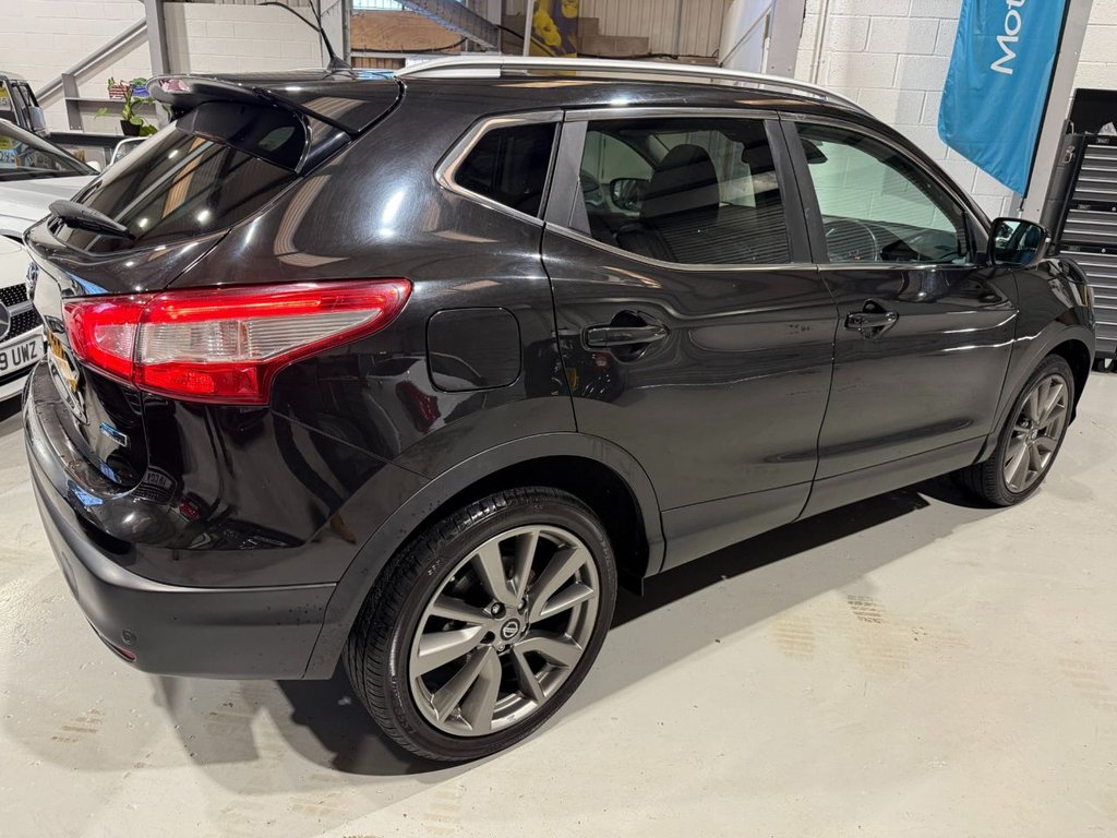 Used Nissan Qashqai 2014 for sale - 77236370: Photo 3