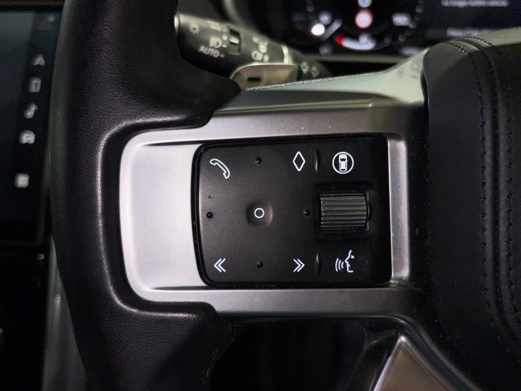 Used Land Rover Discovery 2024 for sale - 76973676: Photo 26