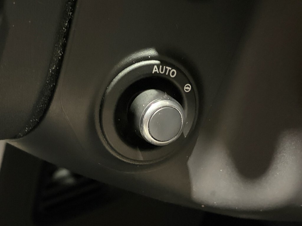 Used Land Rover Discovery 2024 for sale - 76973676: Photo 34