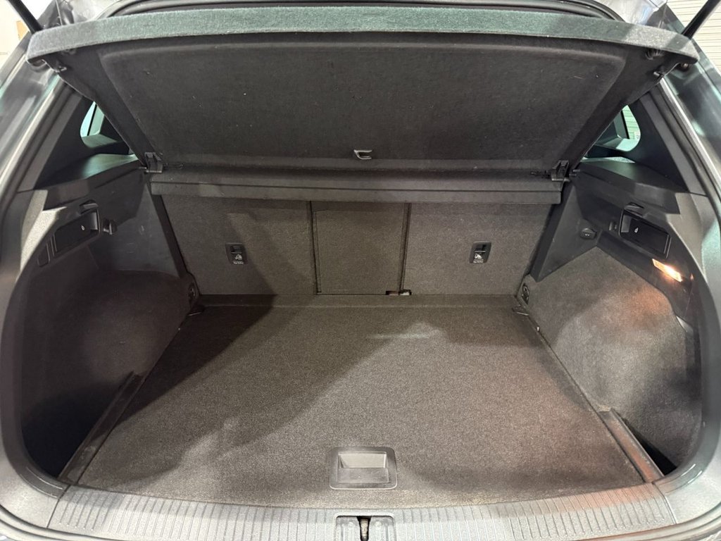 Used Volkswagen Tiguan 2017 for sale - 76642637: Photo 10