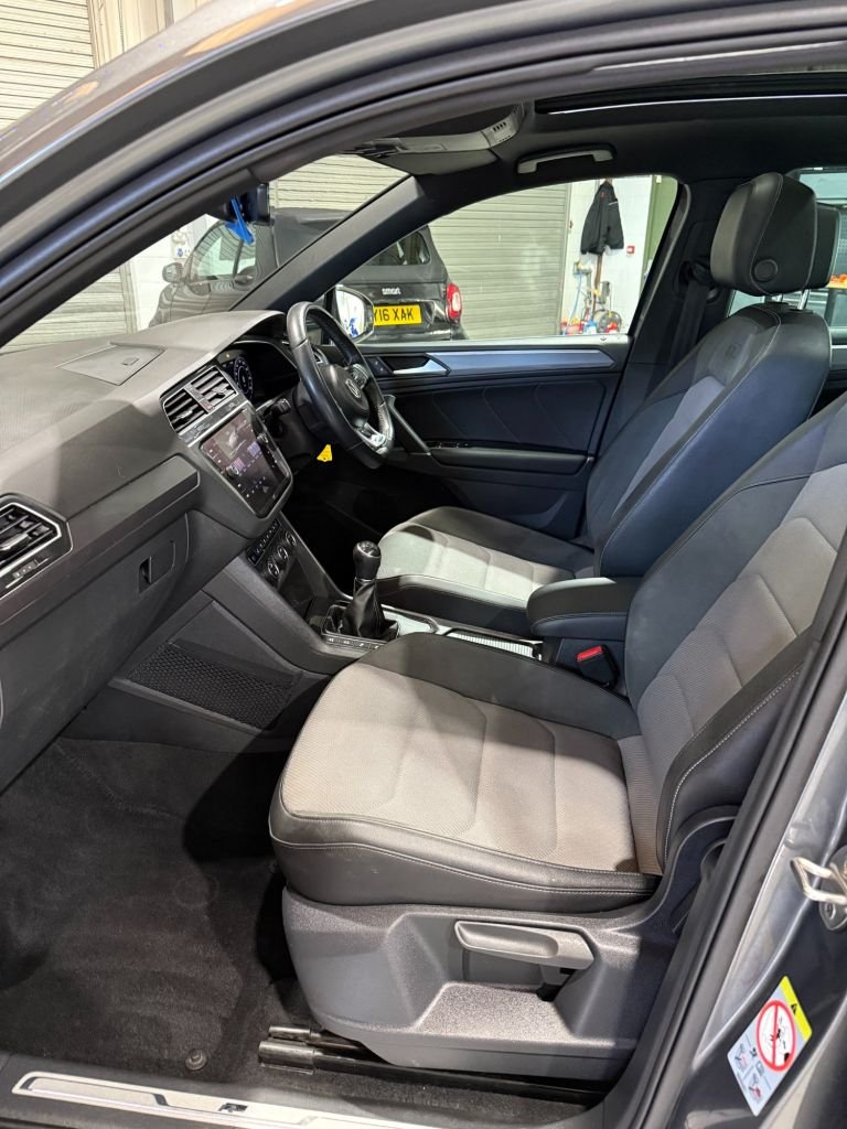 Used Volkswagen Tiguan 2017 for sale - 76642637: Photo 14