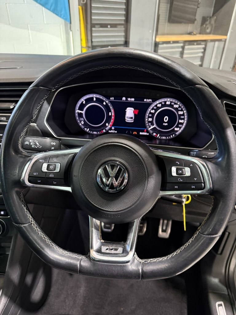 Used Volkswagen Tiguan 2017 for sale - 76642637: Photo 16