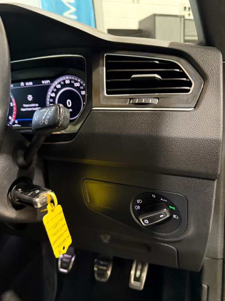 Used Volkswagen Tiguan 2017 for sale - 76642637: Photo 39