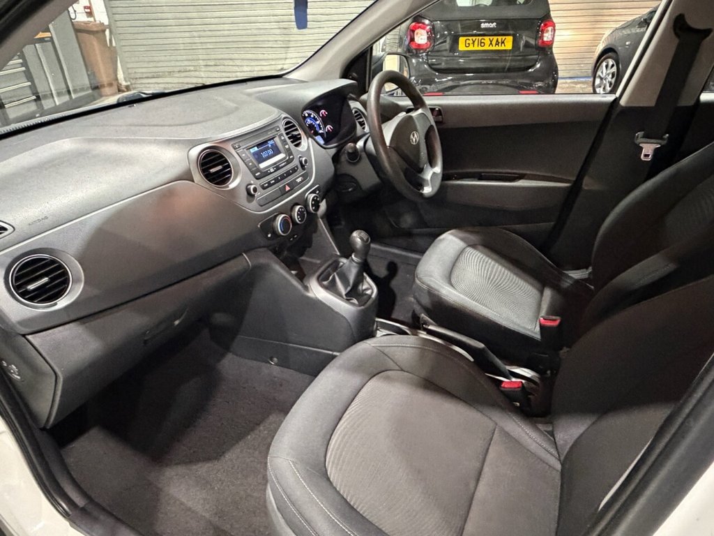 Used Hyundai i10 2018 for sale - 76950389: Photo 15