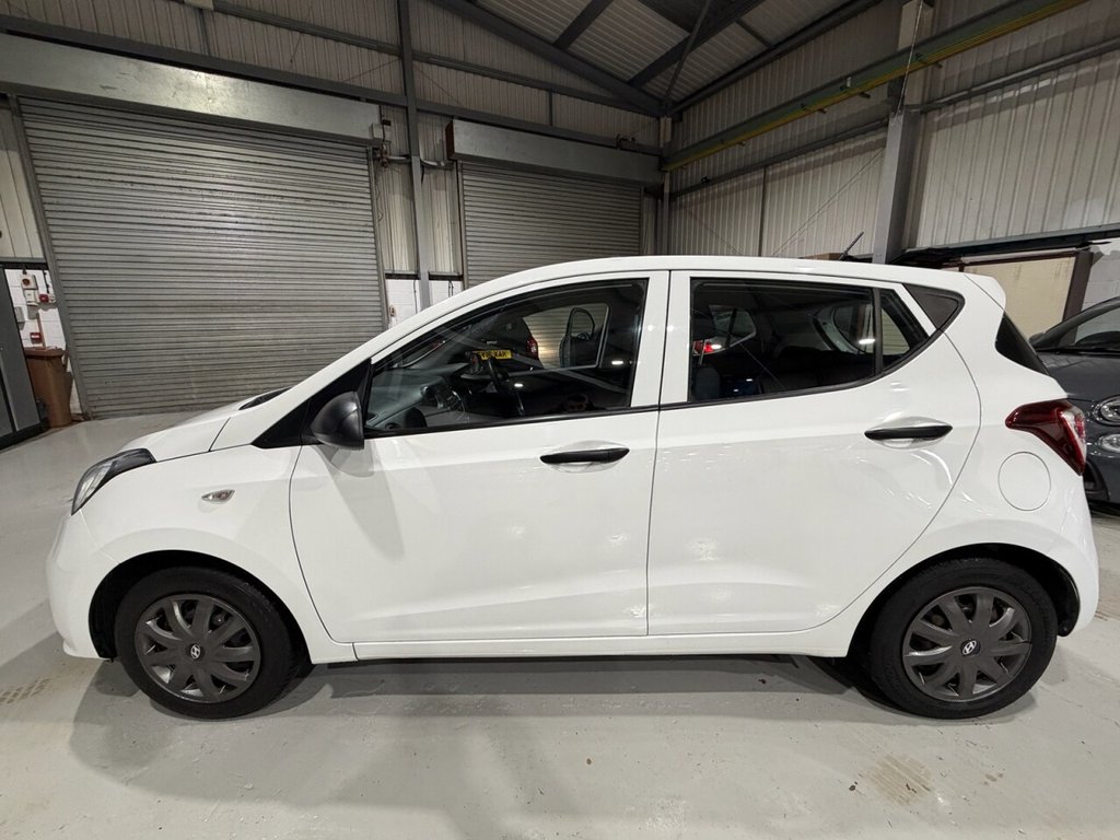 Used Hyundai i10 2018 for sale - 76950389: Photo 6