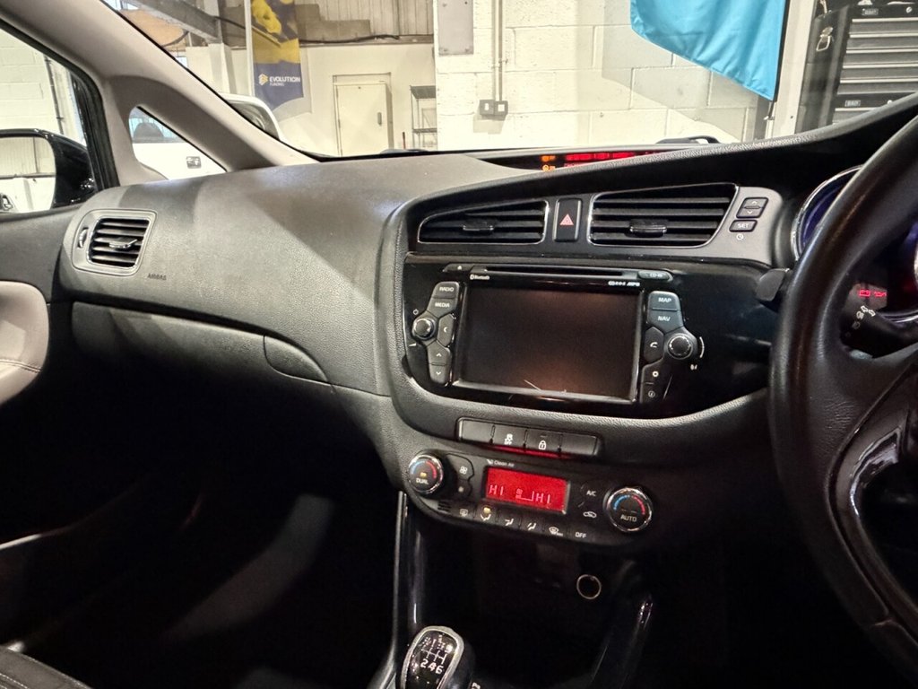 Used Kia Ceed 2015 for sale - 77451960: Photo 21