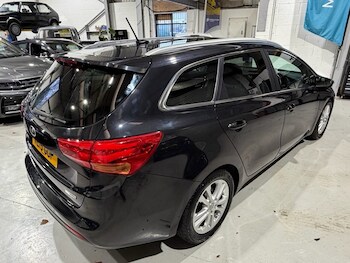 Used Kia Ceed 2015 for sale - 77451960: Photo