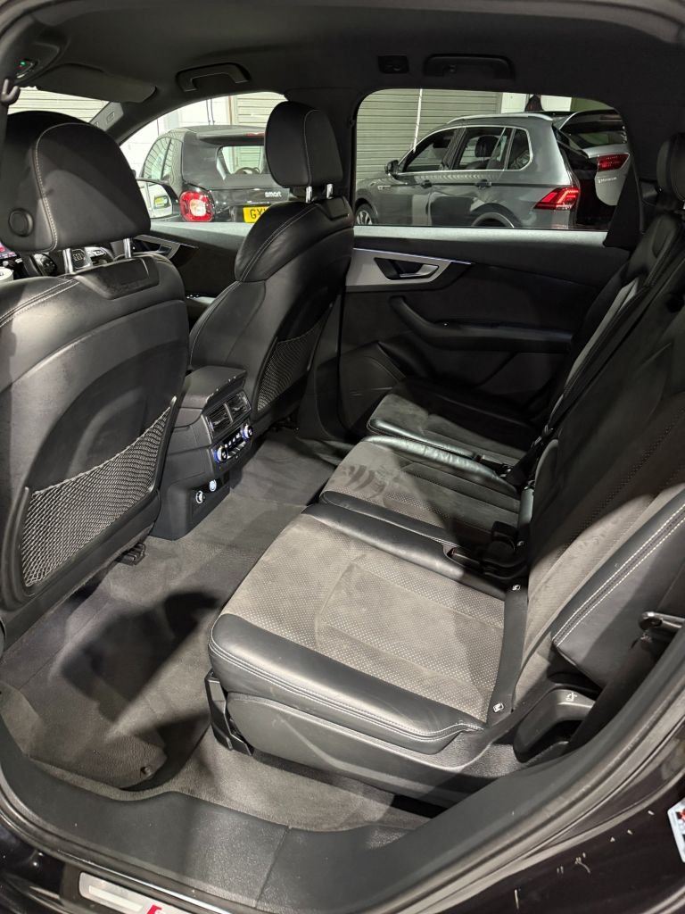 Used Audi Q7 2019 for sale - 76642870: Photo 15