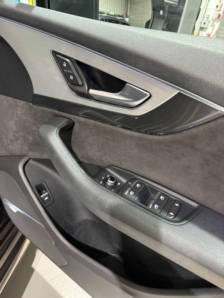 Used Audi Q7 2019 for sale - 76642870: Photo 33