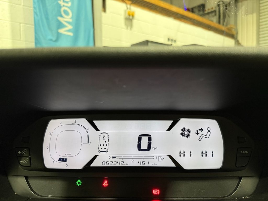 Used Citroen C4 Grand Picasso 2016 for sale - 77498524: Photo 31