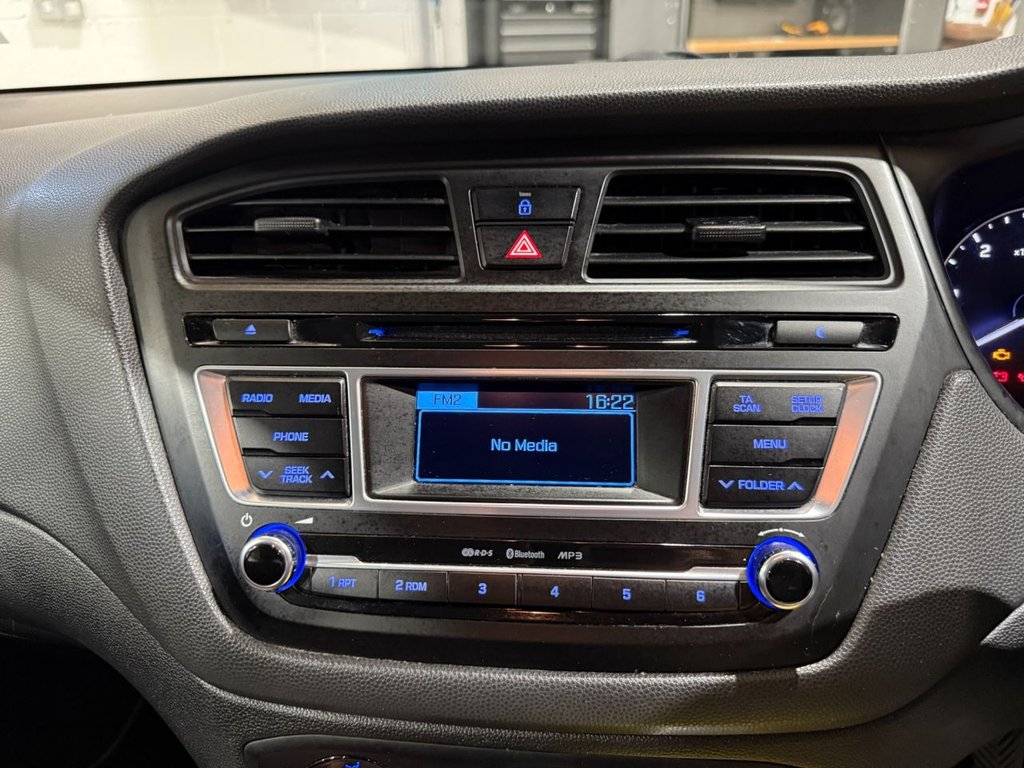 Used Hyundai i20 2016 for sale - 76038773: Photo 20