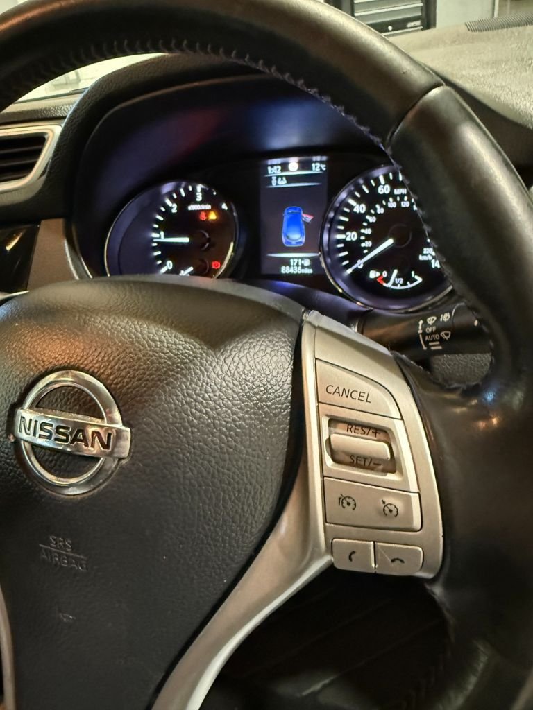 Used Nissan Qashqai 2017 for sale - 76604435: Photo 17