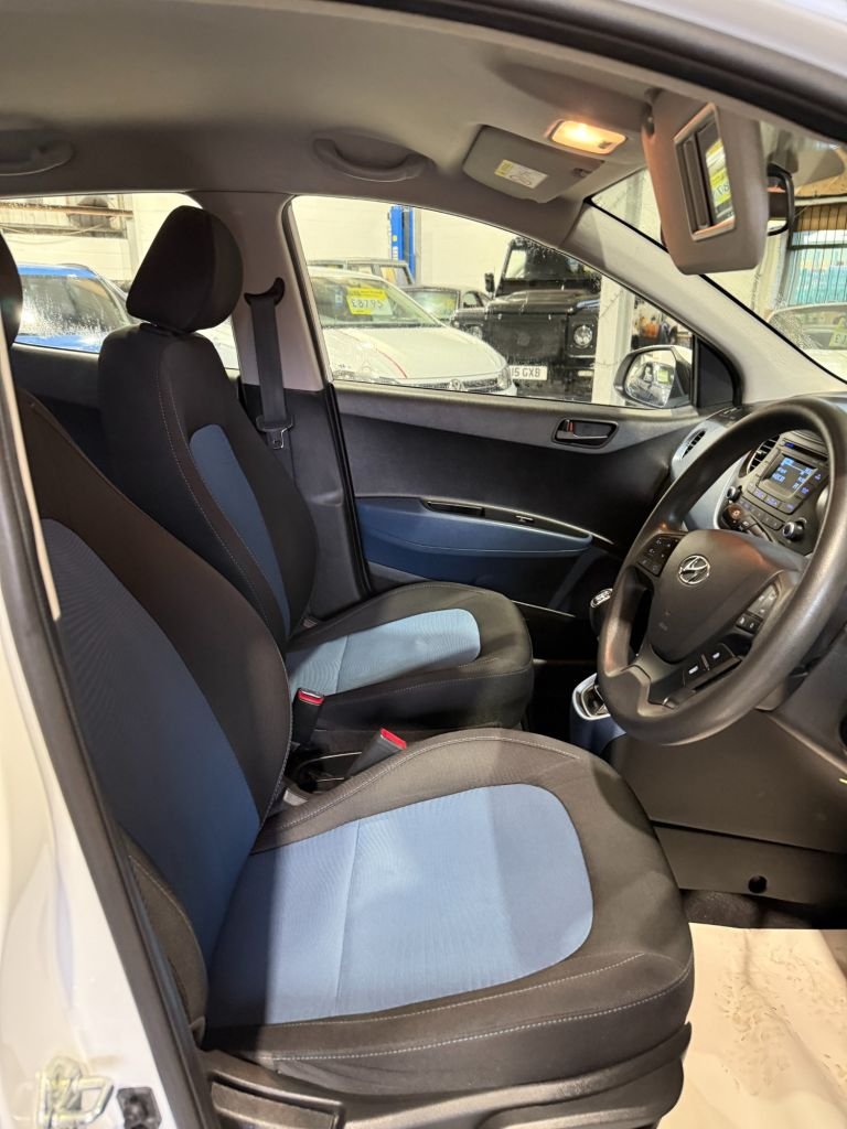 Used Hyundai i10 2015 for sale - 76510097: Photo 11