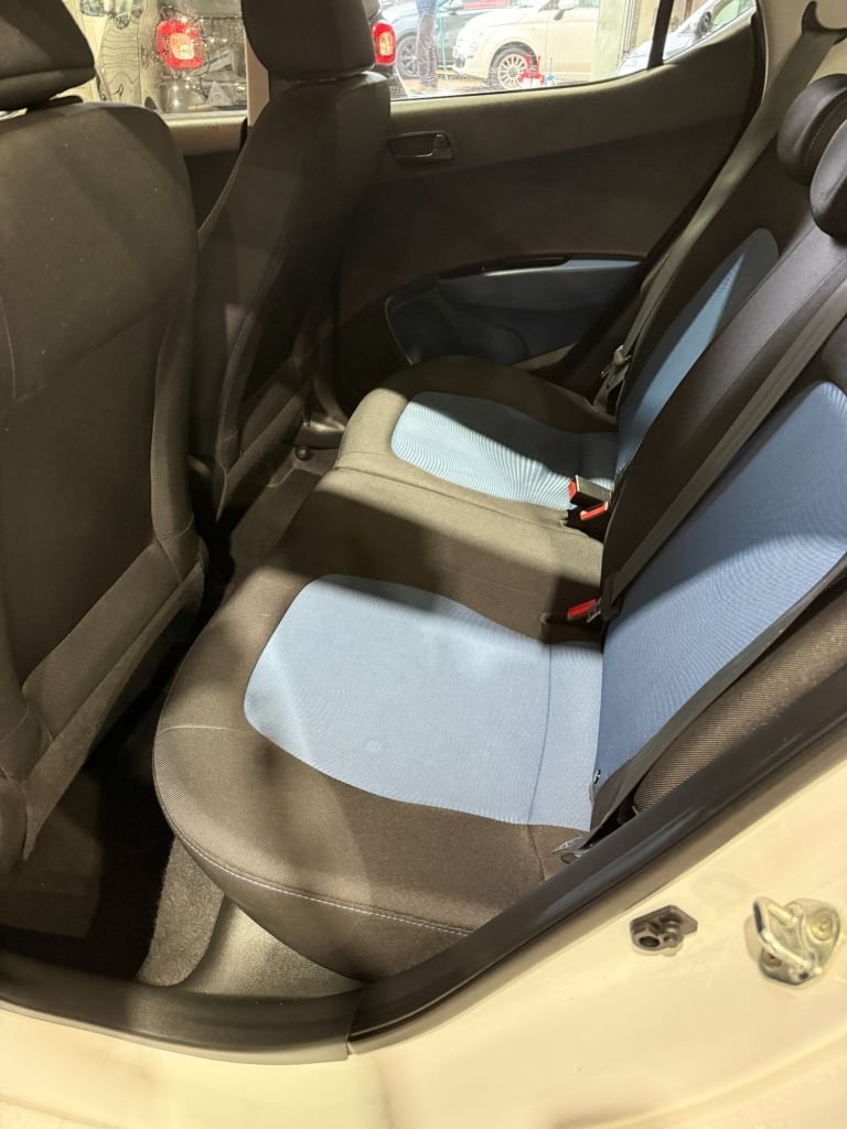 Used Hyundai i10 2015 for sale - 76510097: Photo 13