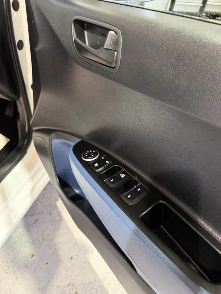 Used Hyundai i10 2015 for sale - 76510097: Photo 21