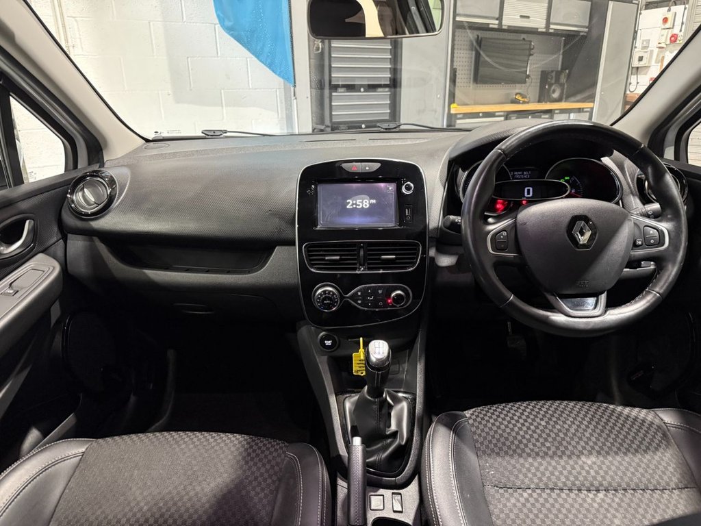 Used Renault Clio 2017 for sale - 76923728: Photo 11
