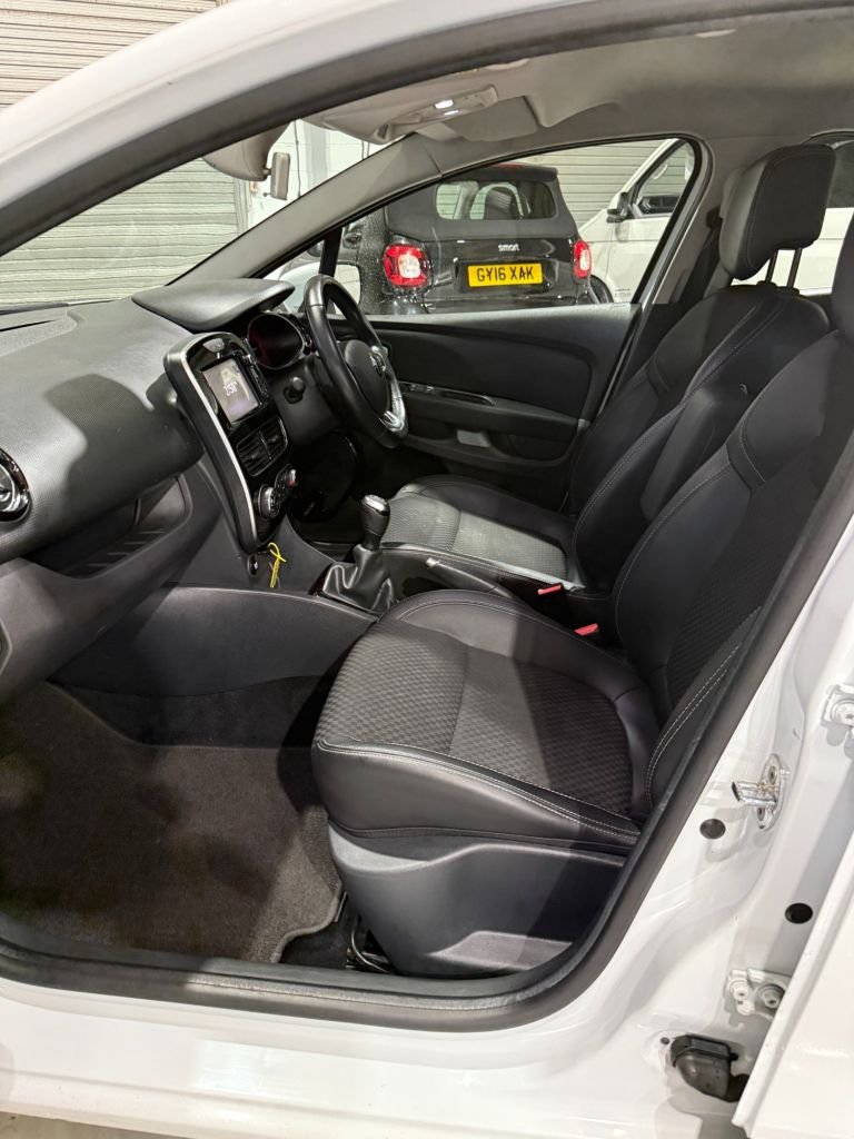 Used Renault Clio 2017 for sale - 76923728: Photo 13